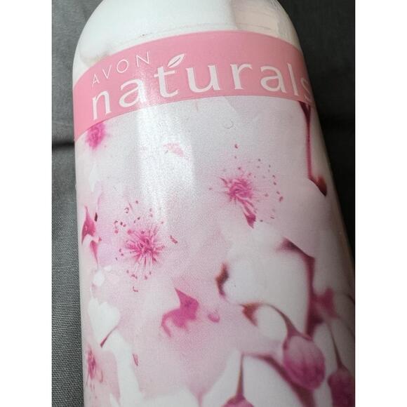 Avon Naturals Cherry Blossome Hand and Body Lotion 250 ML‎ and Shower Gel 150 ML - Picture 3 of 16